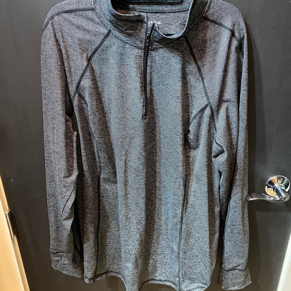 Torrid size 4 1/2 zip pullover